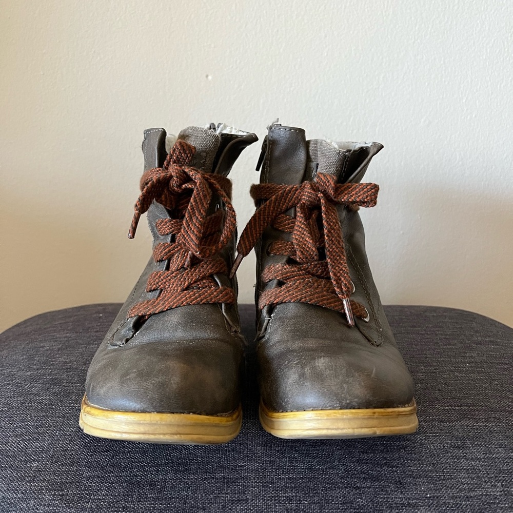 Gray boots